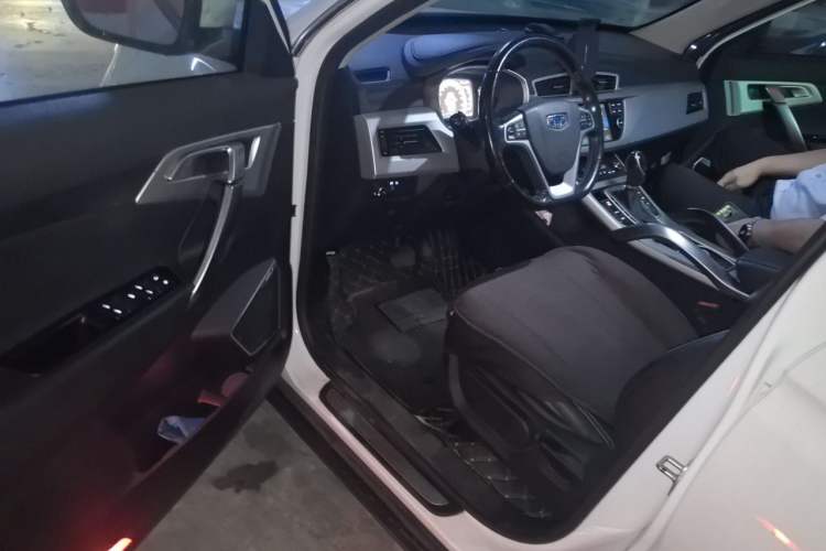 Used Geely Auto Emgrand X7 Sport 2016 1.8TD Automatic Smart Connectivity Version Driver Seat