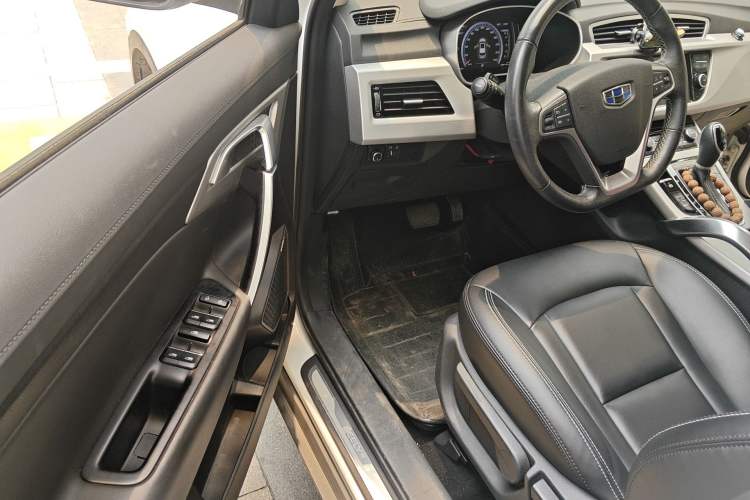 Used Geely Auto Emgrand X7 Sport 2016 1.8TD Automatic Smart Connectivity Version Driver Seat
