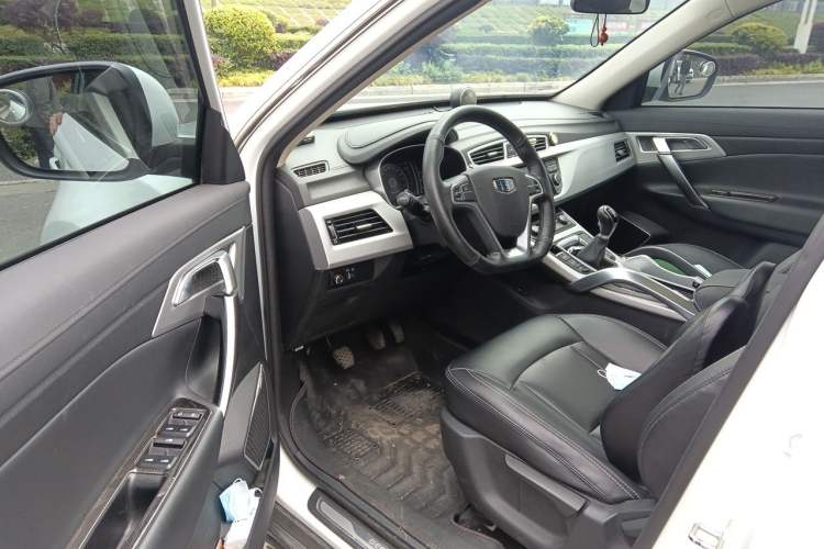 Used Geely Auto Emgrand X7 Sport 2016 2.0L Manual ZhiShang Version Driver Seat
