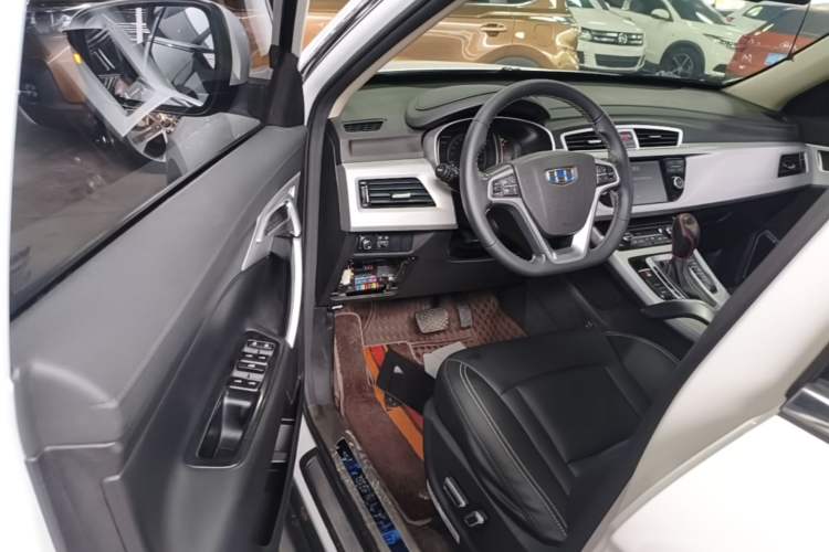 Used Geely Auto Emgrand X7 Sport 2016 1.8TD Automatic Smart Model Driver Seat