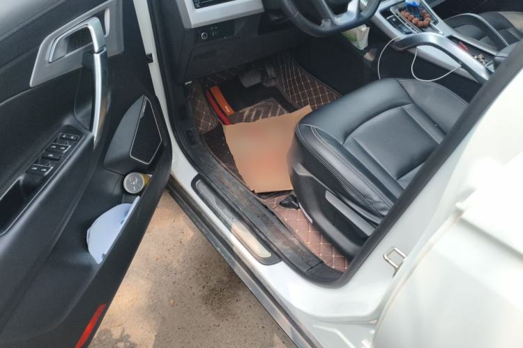 Used Geely Auto Emgrand X7 Sport 2016 1.8TD Automatic Smart Connectivity Version Driver Seat