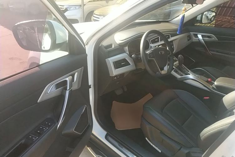 Used Geely Auto Emgrand X7 Sport 2016 1.8TD Automatic Smart Connectivity Version Driver Seat