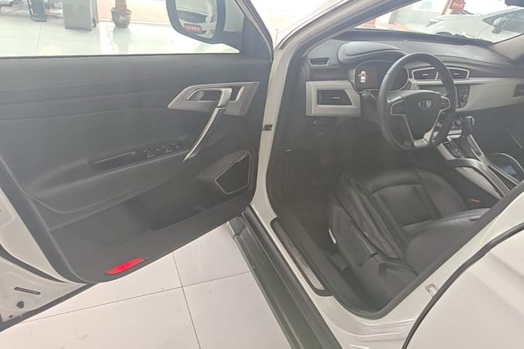 Used Geely Auto Emgrand X7 Sport 2016 1.8TD Automatic Smart Connectivity Version Driver Seat
