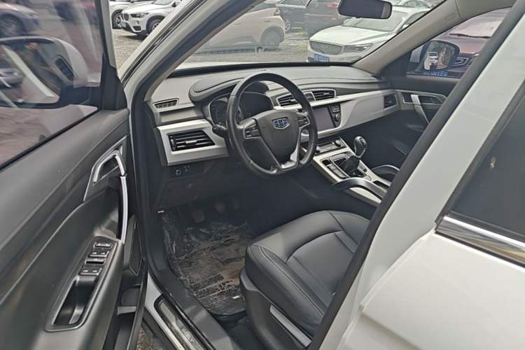 Used Geely Auto Emgrand X7 Sport 2016 2.0L Manual Smart Connect Version Driver Seat