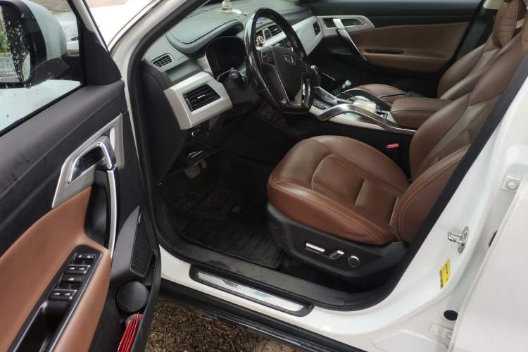 Used Geely Auto Emgrand X7 Sport 2016 1.8TD Automatic ZhiZun Version Driver Seat