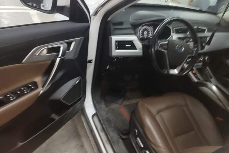 Used Geely Auto Emgrand X7 Sport 2016 1.8TD Automatic ZhiZun Version Driver Seat