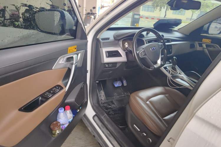 Used Geely Auto Emgrand X7 Sport 2016 1.8TD Automatic All-Wheel-Drive ZhiZun Edition Driver Seat