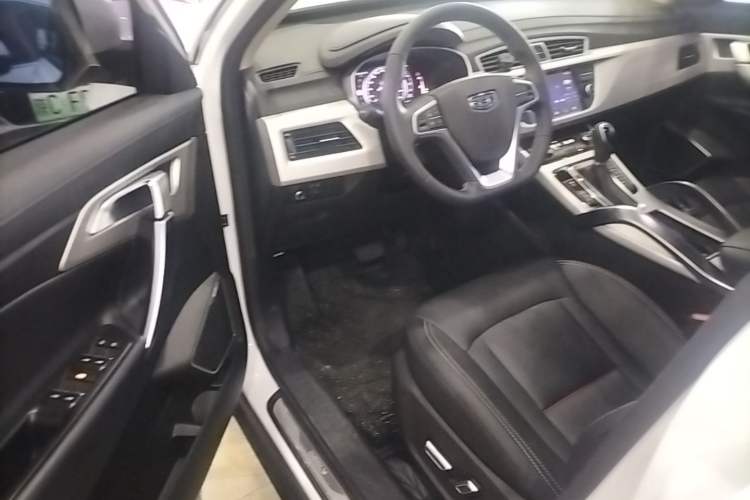 Used Geely Auto Emgrand X7 Sport 2016 1.8TD Automatic ZhiShang Model Driver Seat