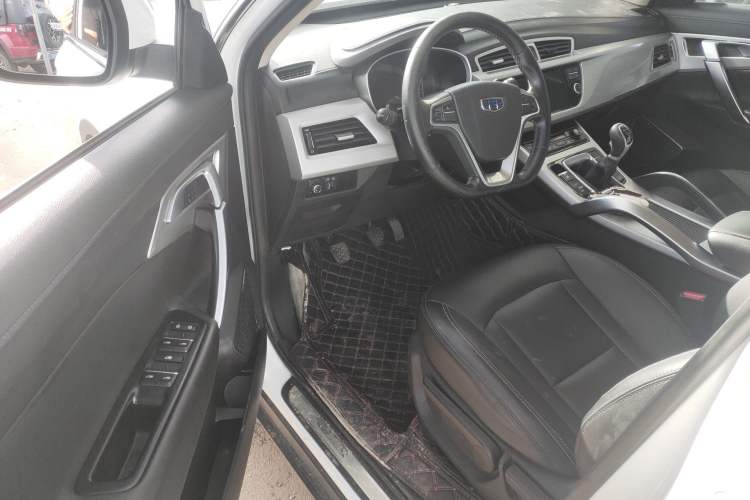 Used Geely Auto Emgrand X7 Sport 2016 2.0L Manual Smart Connect Version Driver Seat