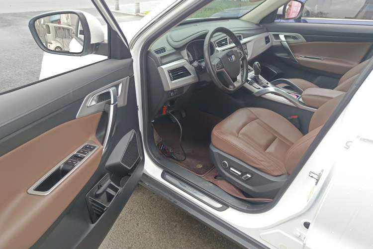 Used Geely Auto Emgrand X7 Sport 2016 1.8TD Automatic ZhiZun Version Driver Seat