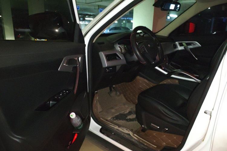Used Geely Auto Emgrand X7 Sport 2016 1.8TD Automatic Smart Model Driver Seat