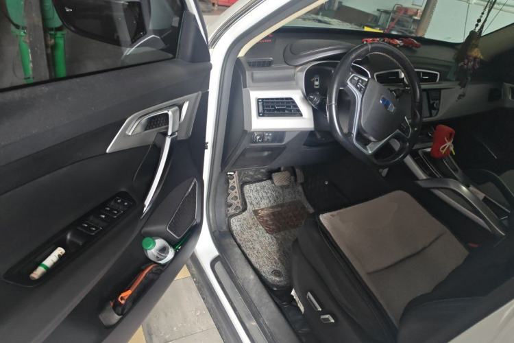 Used Geely Auto Emgrand X7 Sport 2016 1.8TD Automatic Smart Model Driver Seat