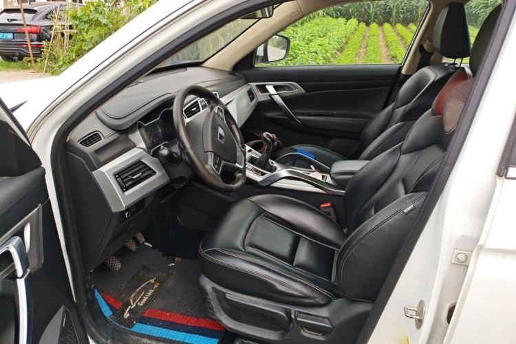 Used Geely Auto Emgrand X7 Sport 2016 2.0L Manual ZhiShang Version Driver Seat