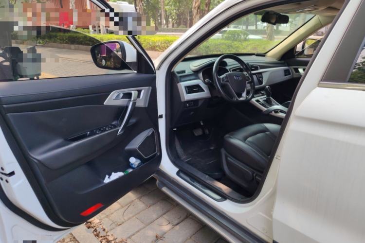 Used Geely Auto Emgrand X7 Sport 2016 1.8TD Automatic ZhiShang Model Driver Seat