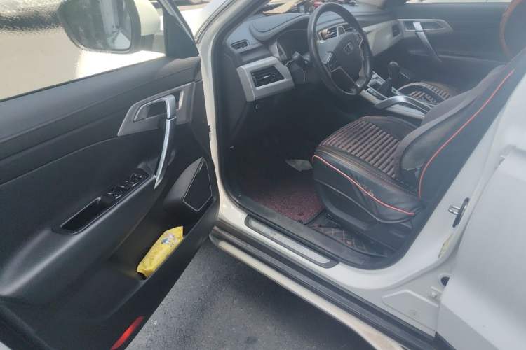 Used Geely Auto Emgrand X7 Sport 2016 2.0L Manual ZhiShang Version Driver Seat
