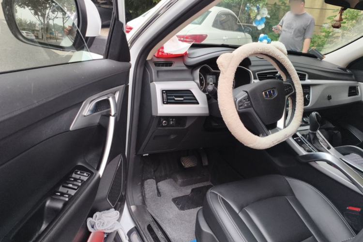 Used Geely Auto Emgrand X7 Sport 2016 1.8TD Automatic Smart Connectivity Version Driver Seat