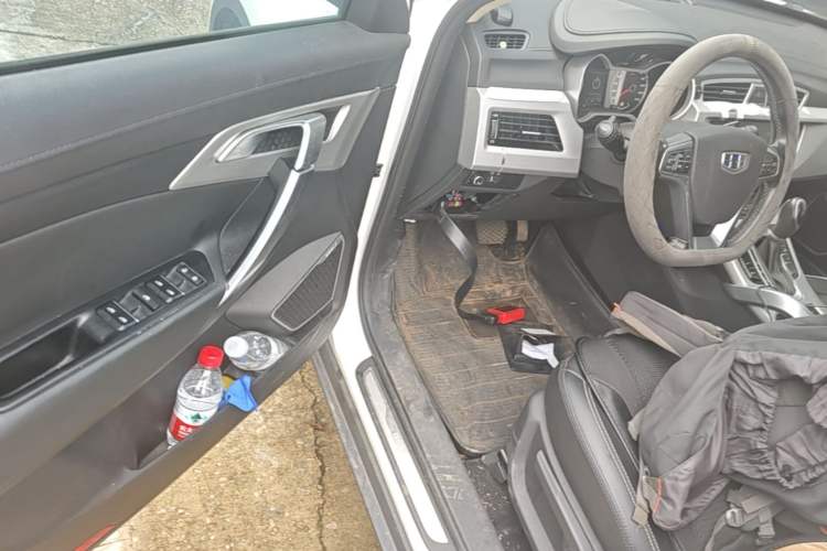Used Geely Auto Emgrand X7 Sport 2016 1.8TD Automatic ZhiShang Model Driver Seat