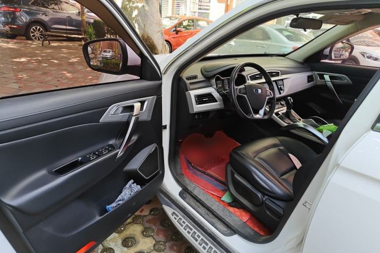 Used Geely Auto Emgrand X7 Sport 2016 1.8TD Automatic ZhiShang Model Driver Seat