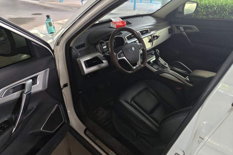 Used Geely Auto Emgrand X7 Sport 2016 1.8TD Automatic Smart Connectivity Version Driver Seat