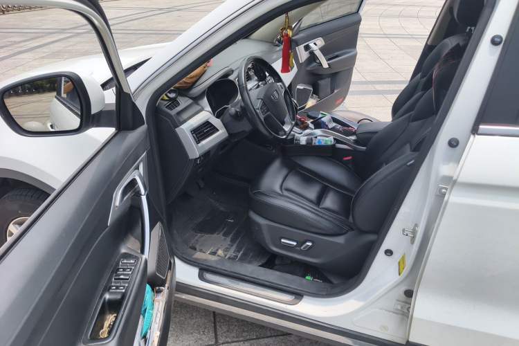 Used Geely Auto Emgrand X7 Sport 2016 1.8TD Automatic Smart Model Driver Seat