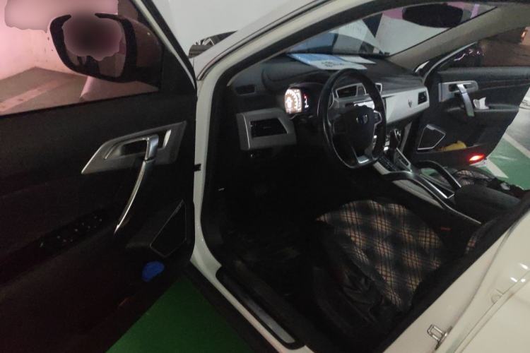 Used Geely Auto Emgrand X7 Sport 2016 1.8TD Automatic Smart Connectivity Version Driver Seat