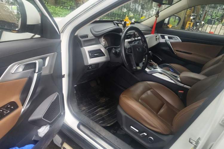 Used Geely Auto Emgrand X7 Sport 2016 1.8TD Automatic ZhiZun Version Driver Seat
