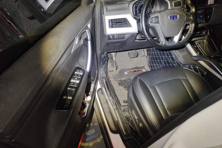 Used Geely Auto Emgrand X7 Sport 2016 1.8TD Automatic Smart Model Driver Seat