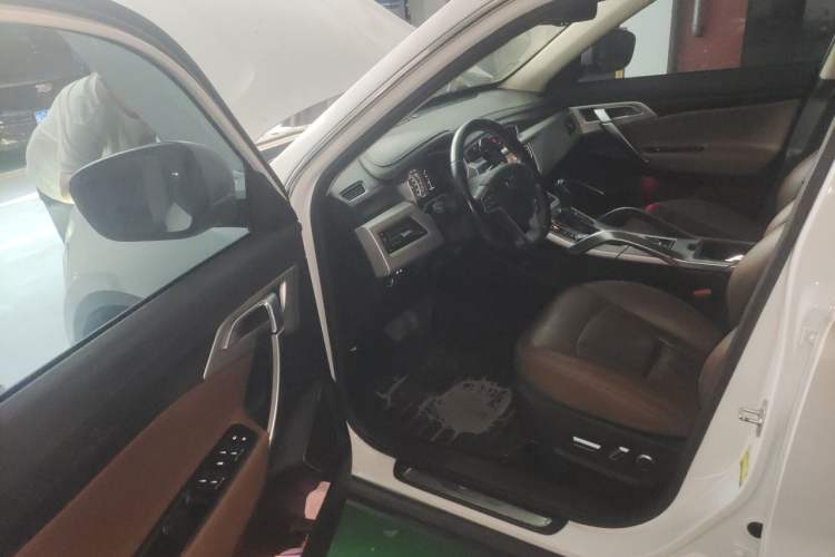 Used Geely Auto Emgrand X7 Sport 2016 1.8TD Automatic ZhiZun Version Driver Seat