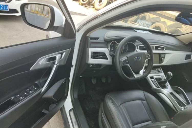 Used Geely Auto Emgrand X7 Sport 2016 2.0L Manual ZhiShang Version Driver Seat