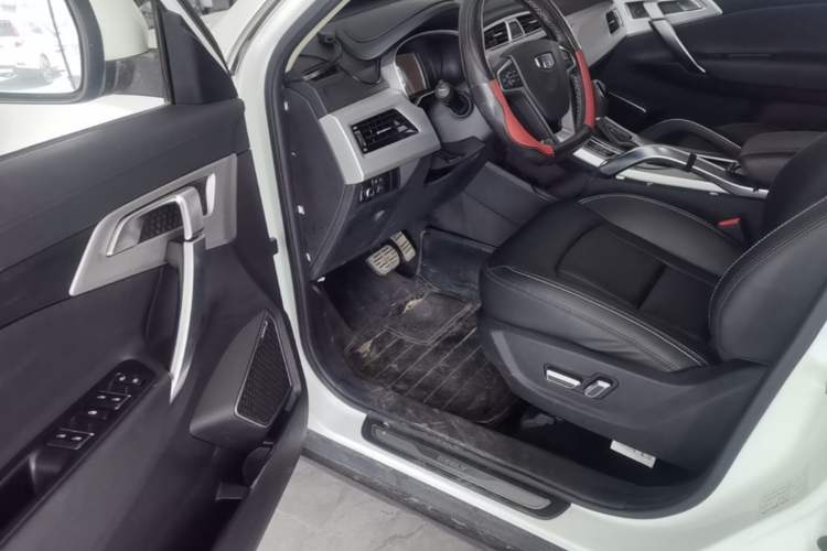 Used Geely Auto Emgrand X7 Sport 2016 1.8TD Automatic Smart Model Driver Seat