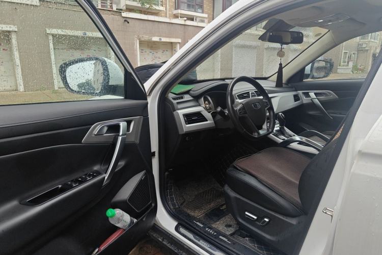 Used Geely Auto Emgrand X7 Sport 2016 1.8TD Automatic Smart Model Driver Seat