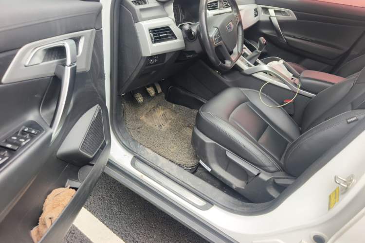 Used Geely Auto Emgrand X7 Sport 2016 2.0L Manual Smart Connect Version Driver Seat