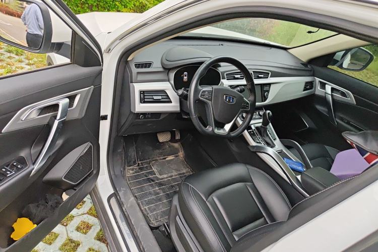 Used Geely Auto Emgrand X7 Sport 2016 1.8TD Automatic Smart Connectivity Version Driver Seat