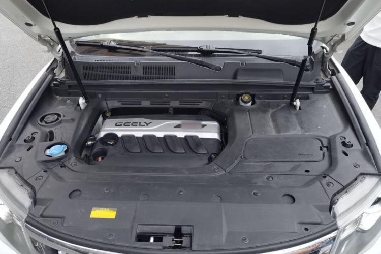 Used Geely Auto Emgrand X7 Sport 2016 1.8TD Automatic All-Wheel Drive Smart Version Engine Bay