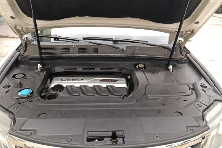 Used Geely Auto Emgrand X7 Sport 2016 1.8TD Automatic ZhiZun Version Engine Bay