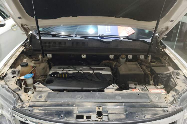 Used Geely Auto Emgrand X7 Sport 2016 1.8TD Automatic ZhiZun Version Engine Bay