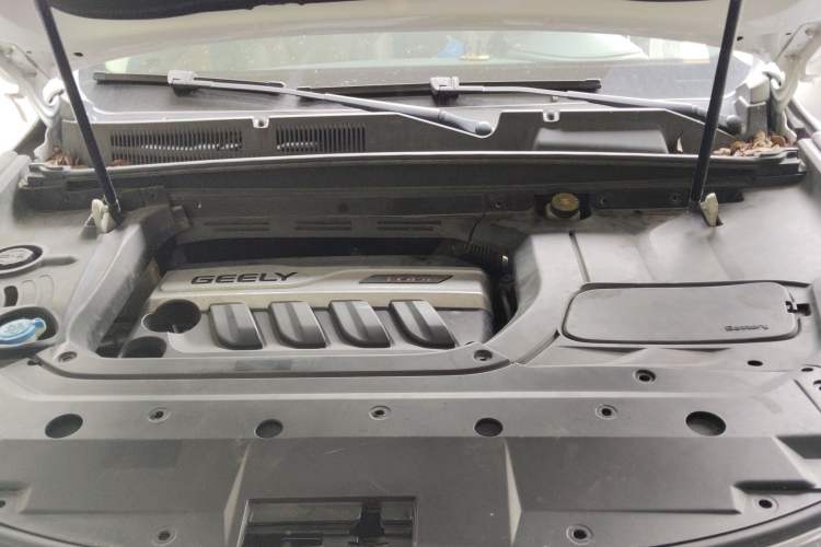 Used Geely Auto Emgrand X7 Sport 2016 1.8TD Automatic All-Wheel-Drive ZhiZun Edition Engine Bay