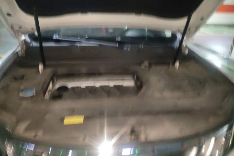 Used Geely Auto Emgrand X7 Sport 2016 1.8TD Automatic ZhiZun Version Engine Bay