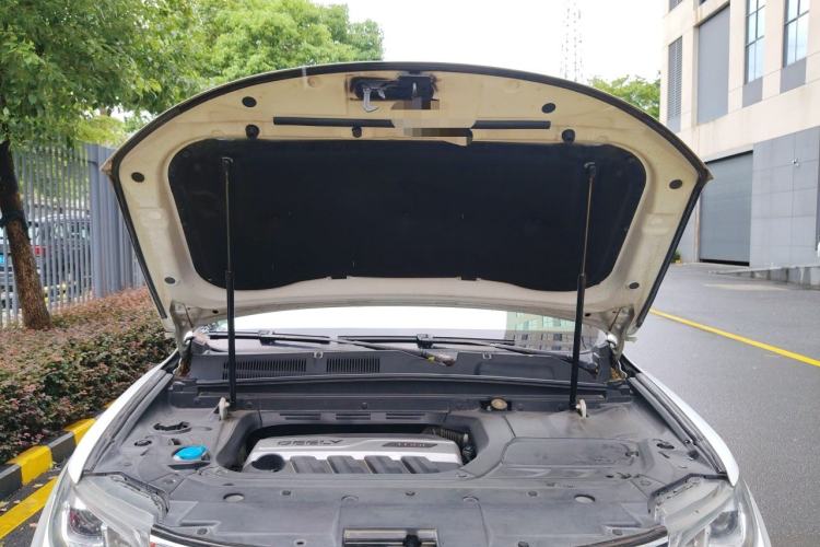 Used Geely Auto Emgrand X7 Sport 2016 1.8TD Automatic ZhiZun Version Engine Bay