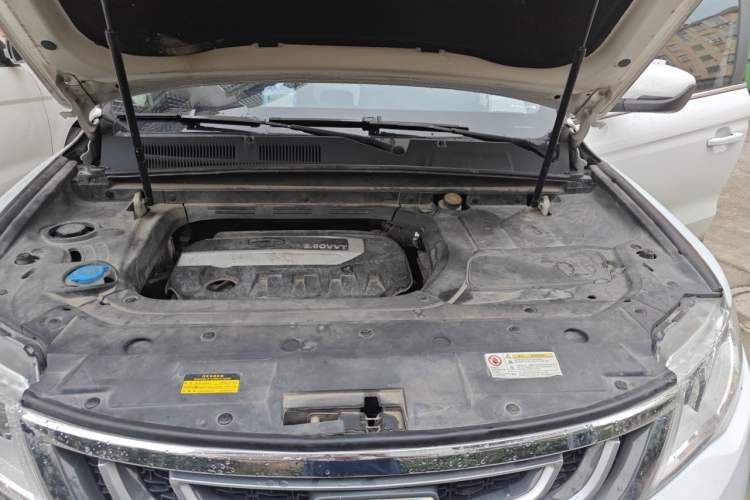 Used Geely Auto Emgrand X7 Sport 2016 2.0L Manual ZhiShang Version Engine Bay