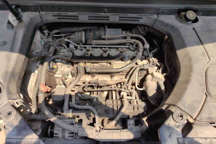 Used Geely Auto Emgrand X7 Sport 2016 1.8TD Automatic ZhiShang Model Engine Bay