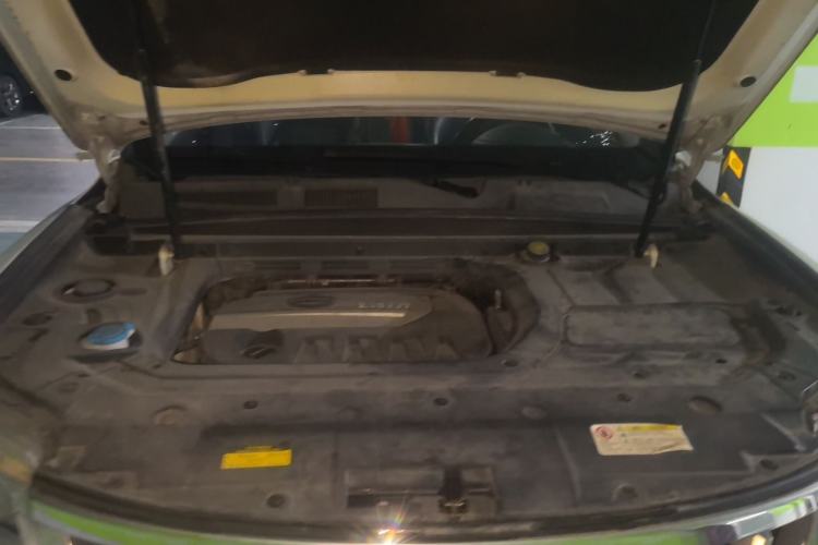 Used Geely Auto Emgrand X7 Sport 2016 2.0L Manual ZhiShang Version Engine Bay