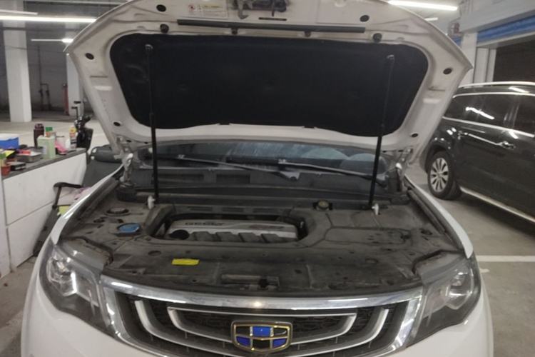 Used Geely Auto Emgrand X7 Sport 2016 1.8TD Automatic ZhiZun Version Engine Bay