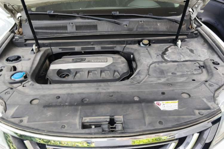 Used Geely Auto Emgrand X7 Sport 2016 2.0L Manual ZhiShang Version Engine Bay