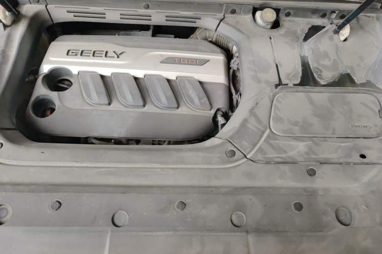 Used Geely Auto Emgrand X7 Sport 2016 1.8TD Automatic All-Wheel-Drive ZhiZun Edition Engine Bay