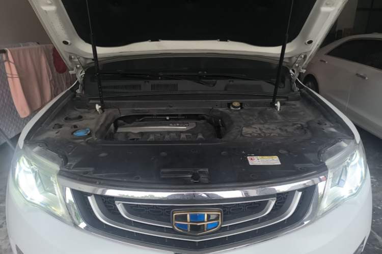 Used Geely Auto Emgrand X7 Sport 2016 2.0L Manual ZhiShang Version Engine Bay