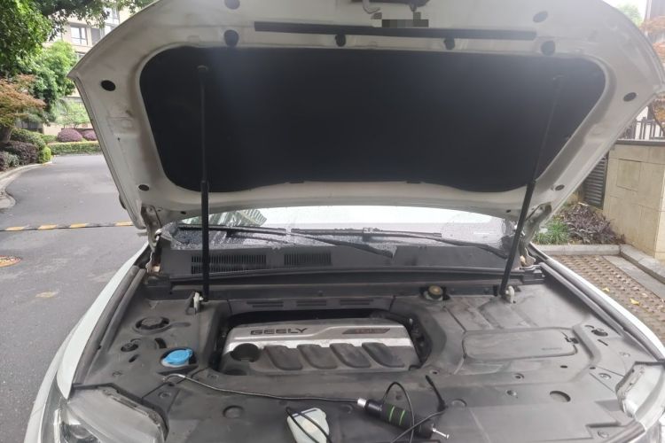 Used Geely Auto Emgrand X7 Sport 2016 1.8TD Automatic ZhiZun Version Engine Bay