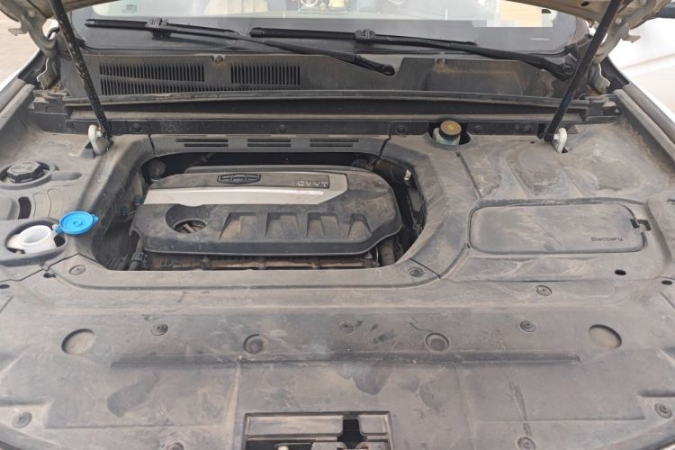 Used Geely Auto Emgrand X7 Sport 2016 2.0L Manual ZhiShang Version Engine Bay