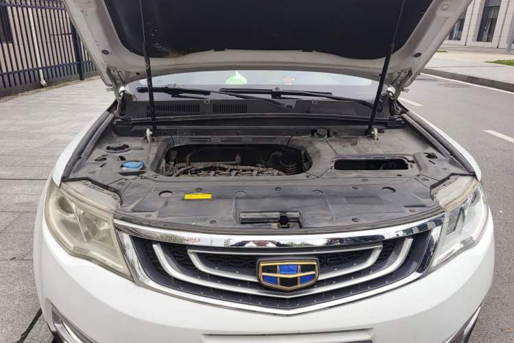 Used Geely Auto Emgrand X7 Sport 2016 2.0L Manual ZhiShang Version Engine Bay