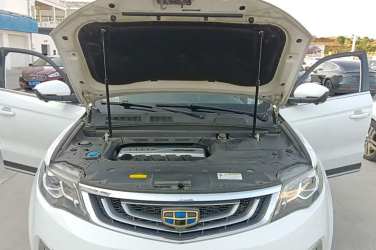 Used Geely Auto Emgrand X7 Sport 2016 1.8TD Automatic Smart Model Engine Bay